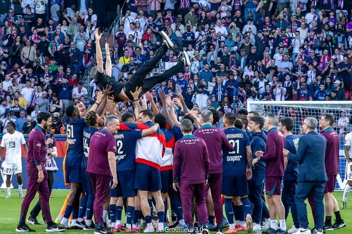 Le PSG sacré champion de France pour la 13e fois, à six journées de la fin !