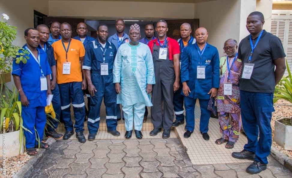 Le Président VLAVONOU à l'écoute du monde scientifique et des artisans de Porto-Novo