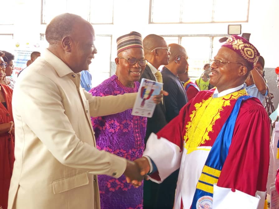 La communauté universitaire honore le Professeur Jean-Claude HOUNMENOU