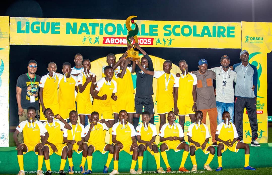 25 millions FCFA de bourses offerts par le Gouvernement