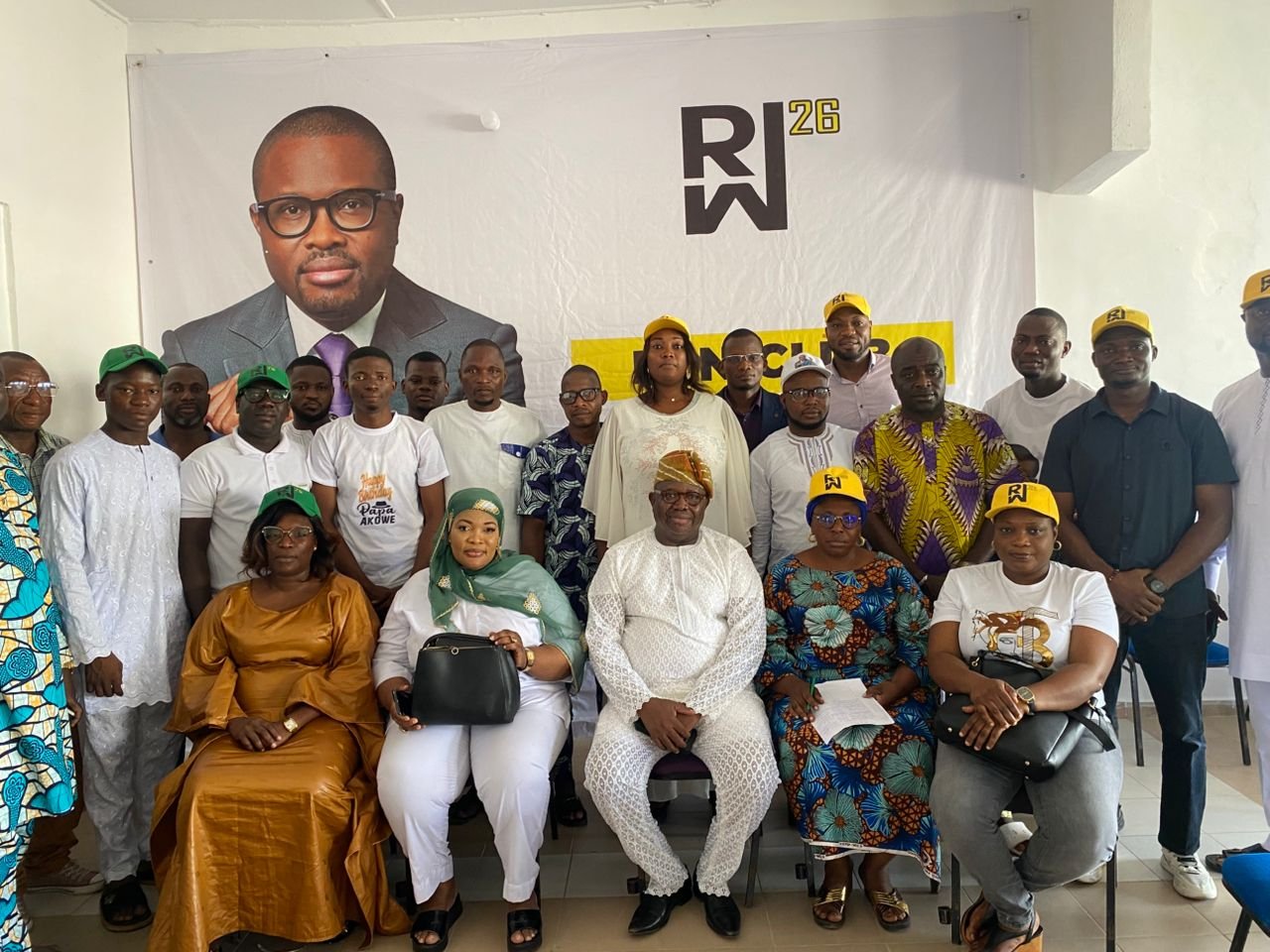 Le fan-club Romuald WADAGNI a désormais son siège à Cotonou !