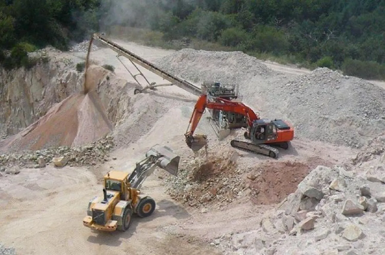 Le gouvernement mise sur l’or gris du secteur minier