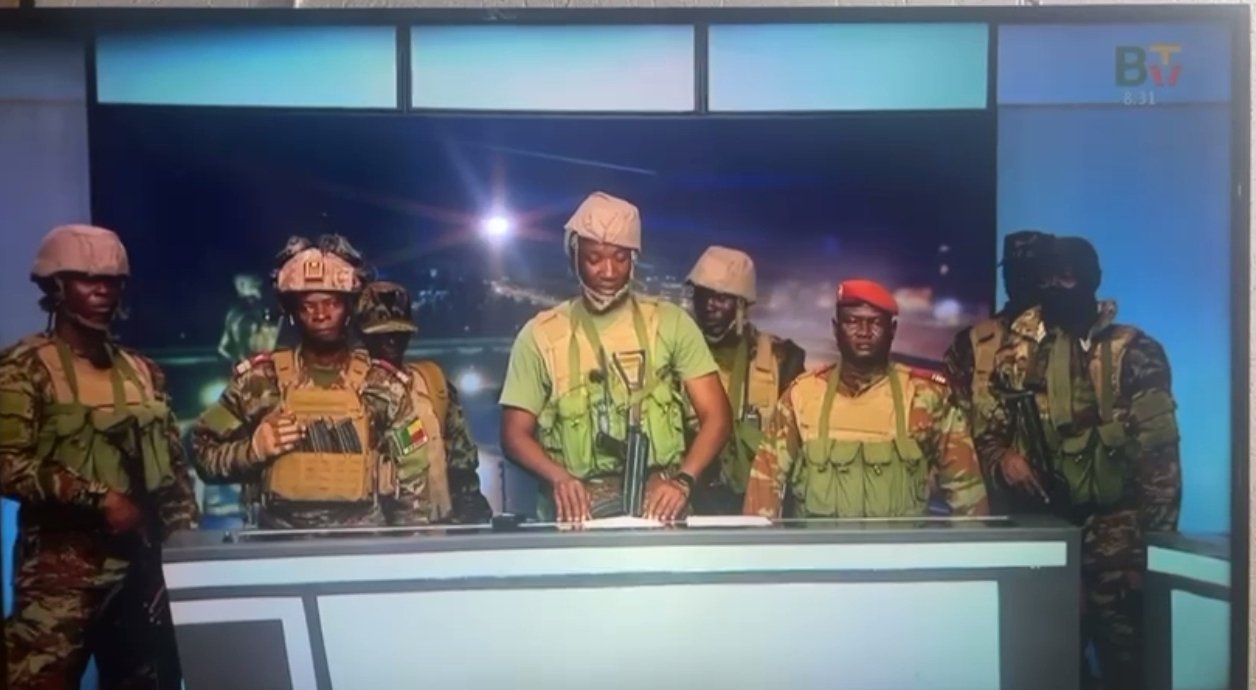 Les chefs militaires libérés