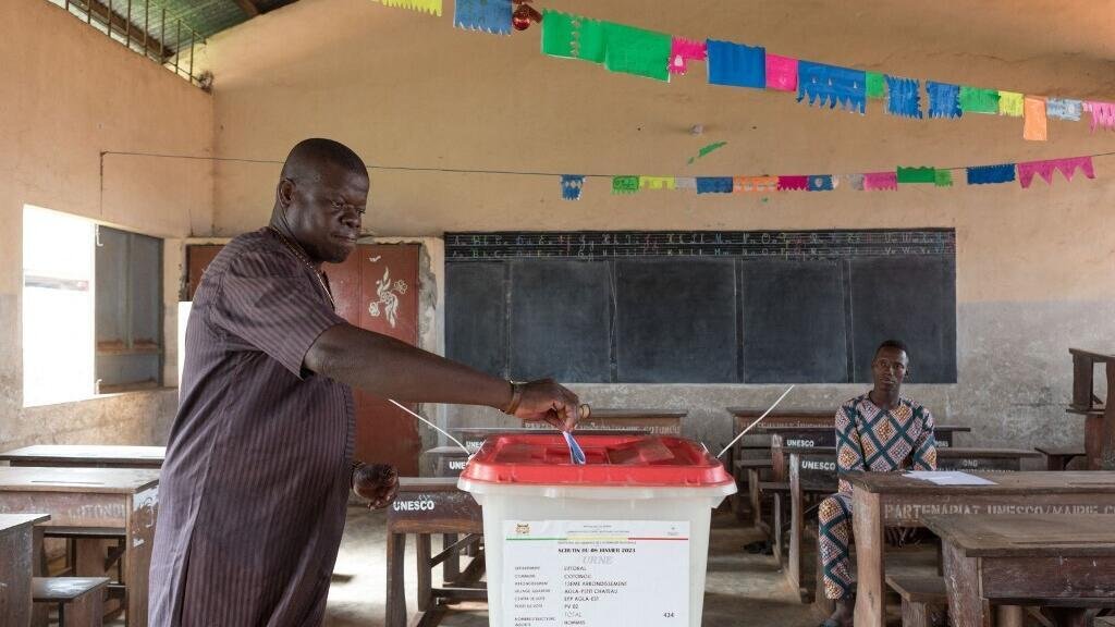 Les urnes comme arbitre suprême