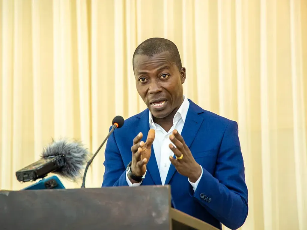 Le gouvernement ordonne des enquêtes administrative et judiciaire