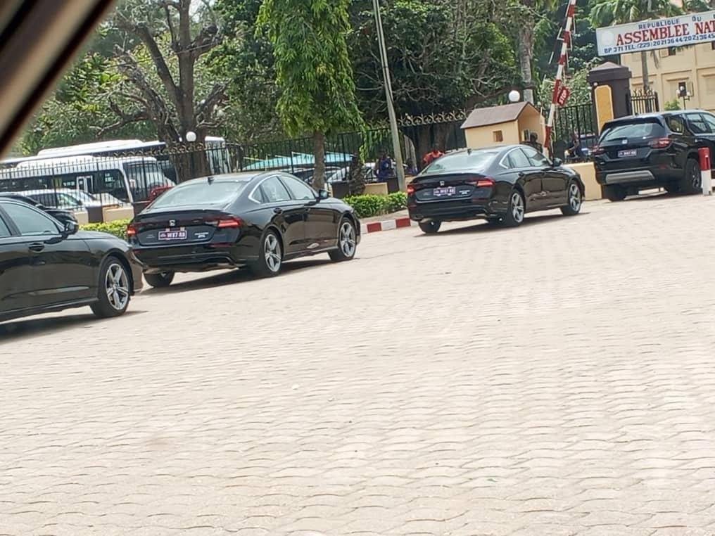 Les responsables parlementaires éligibles à la dotation officielle