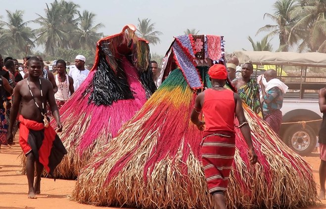 Bopa instaure une autorisation payante pour les sorties de Zangbétô