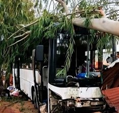 Un bus ADM Voyage visé par une attaque