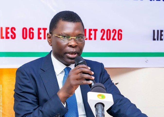 Joseph Djogbénou lance le séminaire d’appropriation à Grand-Popo