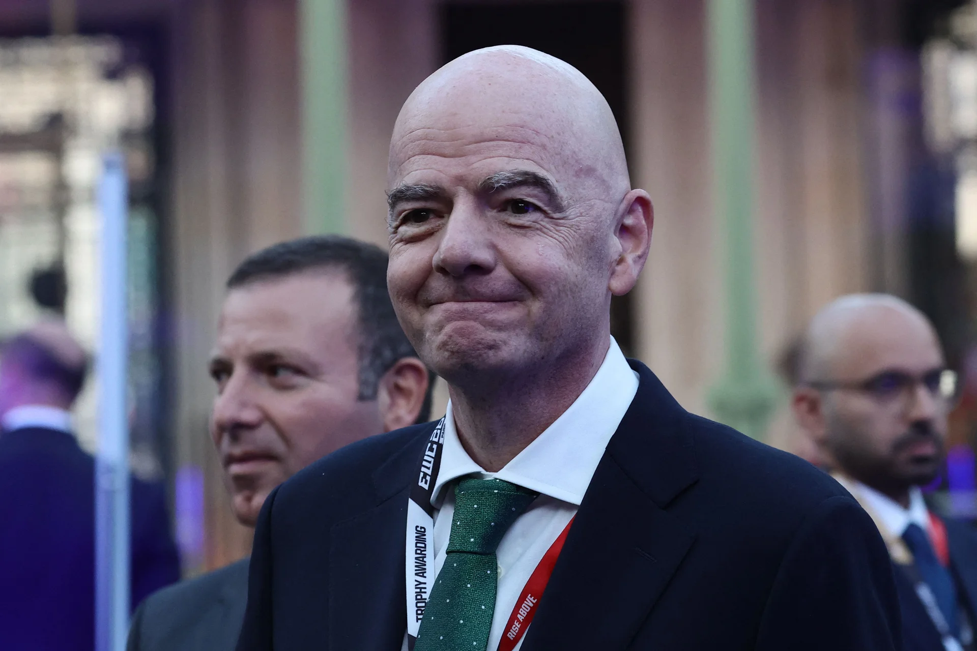 Gianni Infantino fragilisé : la Fédération française de football lui retire son soutien