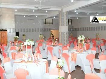 Galerie Salles de fêtes et de conférences modernes à Porto-Novo
