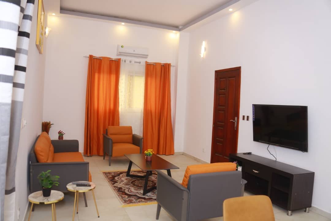 LES RÉSIDENCES FENOU : Appartements et Chambres meublés à Porto-Novo